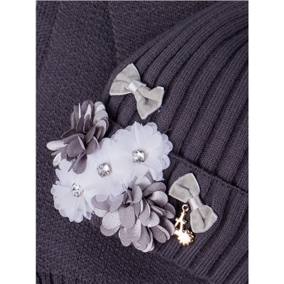 Набор: Шапка вязаная на флисе, цветы + шарф, темно-серый