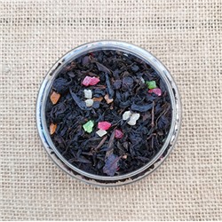 Чай черный «Любовь короля» Цейлонский чай с кусочками манго, ягодами боярышника, с волнующим сладким ароматом цветущих роз и экзотических фруктов.